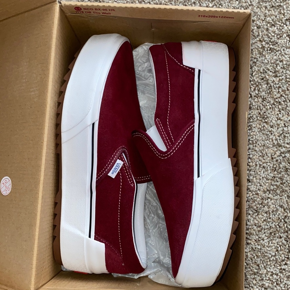 Unisex Vans Classic Slip Ons - M9/W10.5